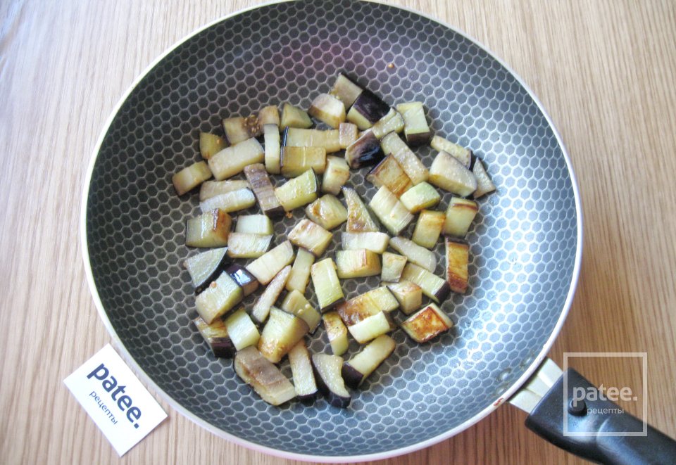 Паста с баклажаном и грибами - Шаг 8