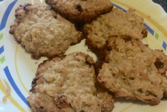 Овсяное печенье с яблоком и изюмом