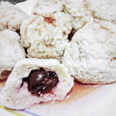 Ленивые вареники с вишней