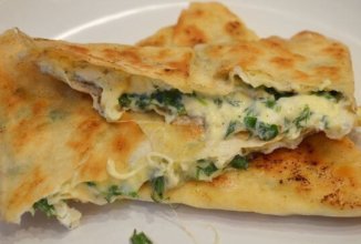 Лаваш с зеленью и сыром