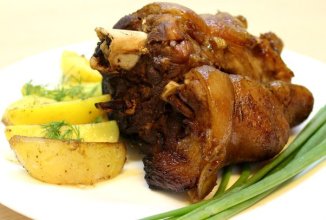 Глазированная рулька