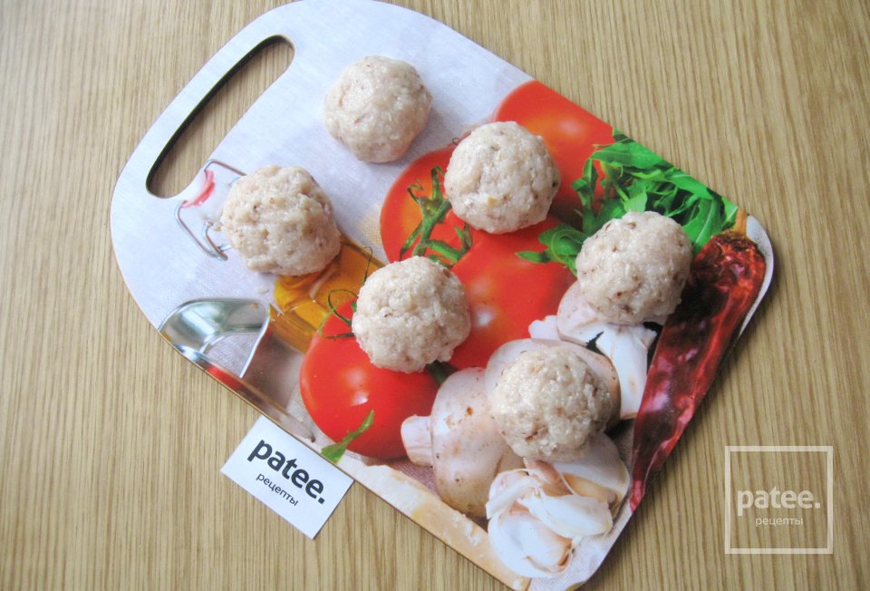 Гречневые тефтели в томатном соусе - Шаг 7