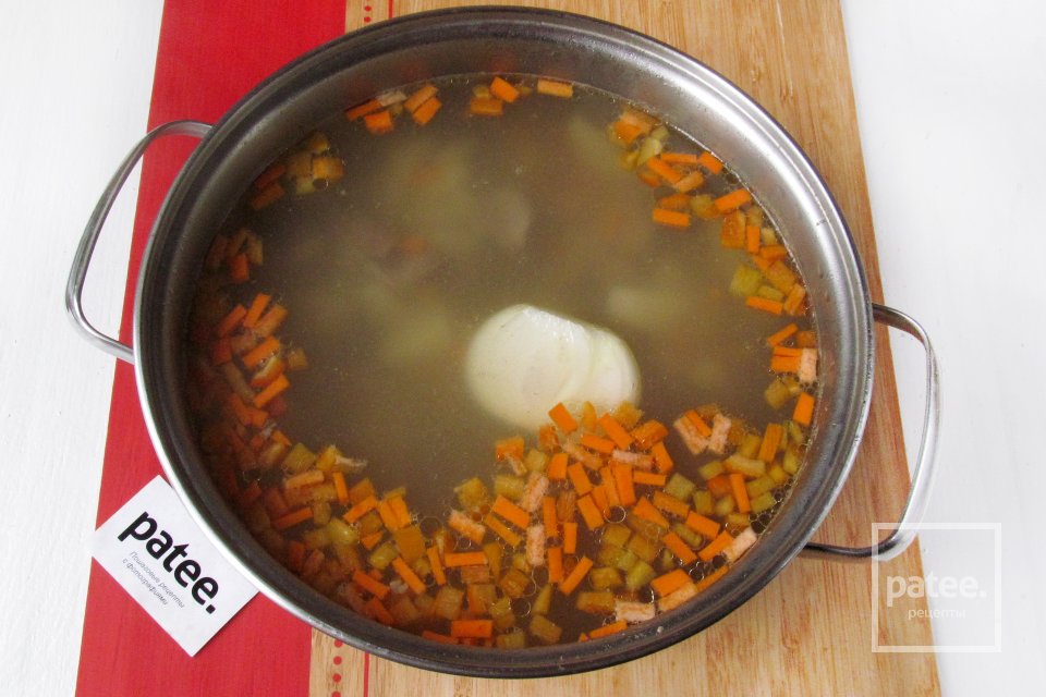 Суп с куриными желудками и яичной лапшой - Шаг 7