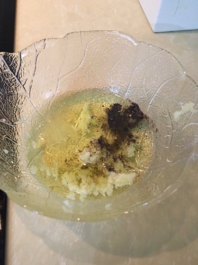 Салат с Армянскими чипсами - Шаг 1