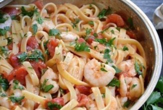Паста с креветками и томатами🍝🍤🍅
