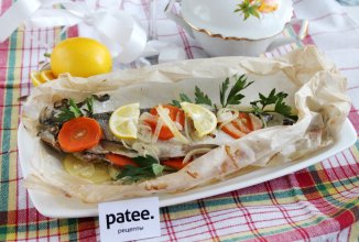 Пелядь с овощами в пергаменте