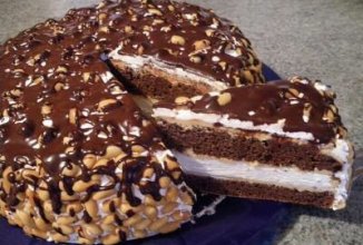 Торт "Сникерс"