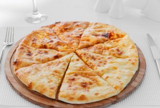 Классический грузинский Хачапури с сыром