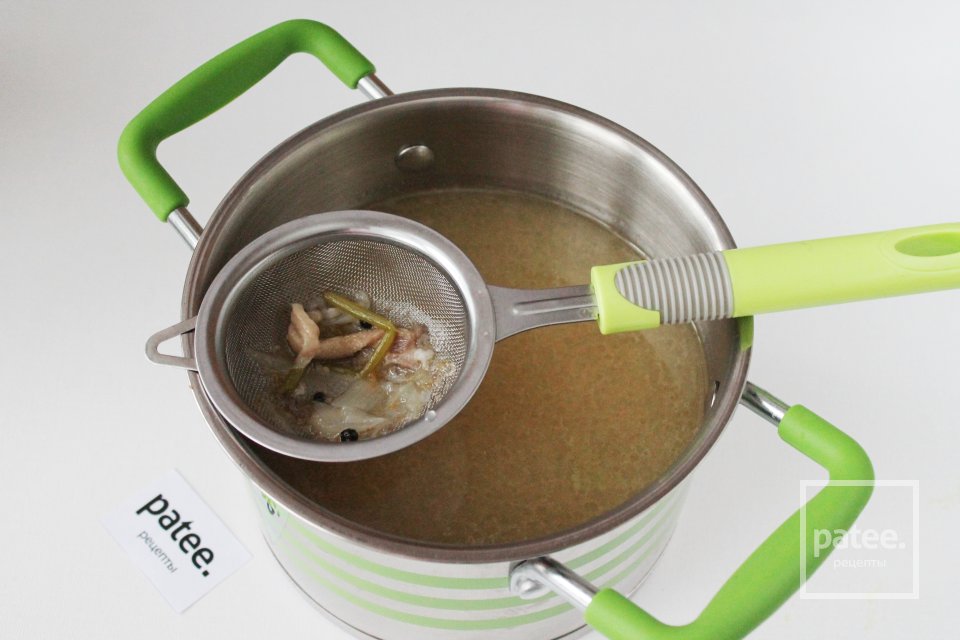 Холодец домашний из свинины и курицы - Шаг 10