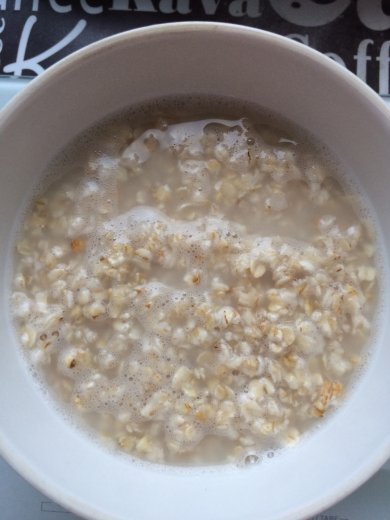 Овсяные хлопья с вишневым вареньем - Шаг 2