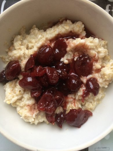 Овсяные хлопья с вишневым вареньем - Шаг 3