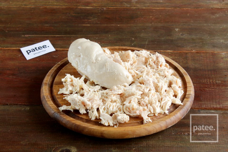 Салат с курицей и ананасом - Шаг 2