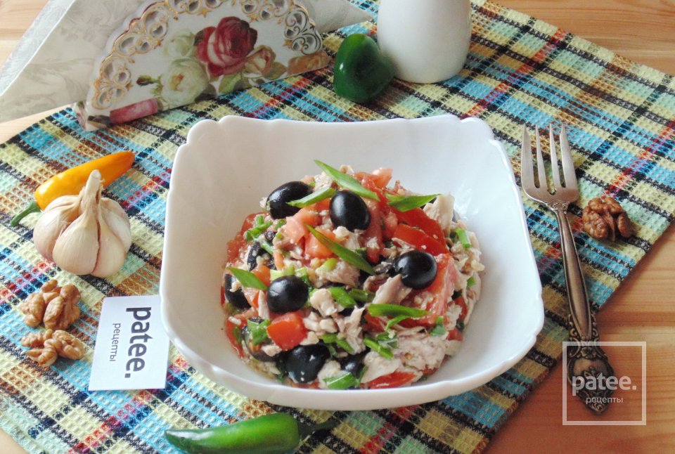 Салат с курицей, помидором и маслинами - Шаг 13