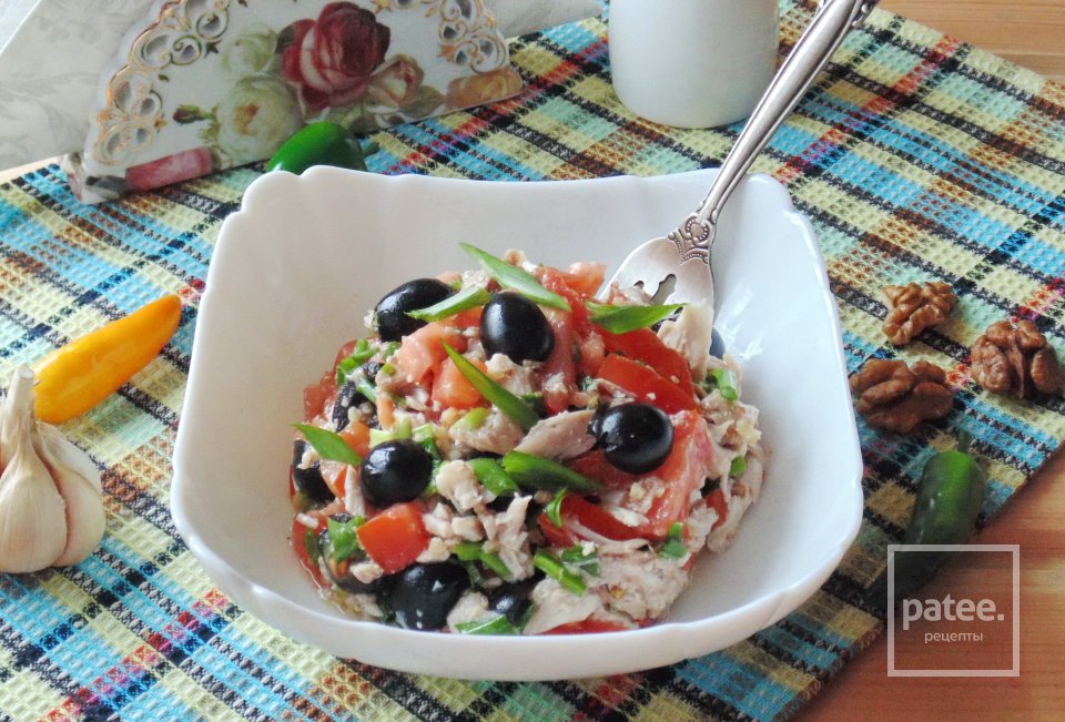 Салат с курицей, помидором и маслинами - Шаг 14