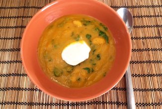 Марокканский пряный суп из тыквы и фасоли