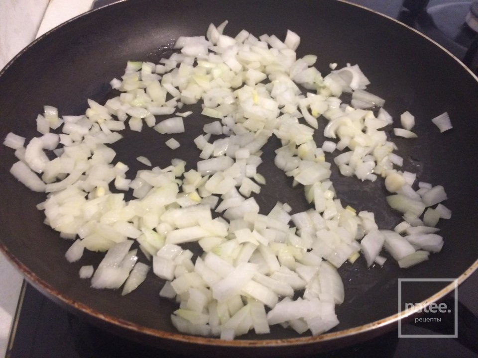 Гречка с луком и морковью - Шаг 1