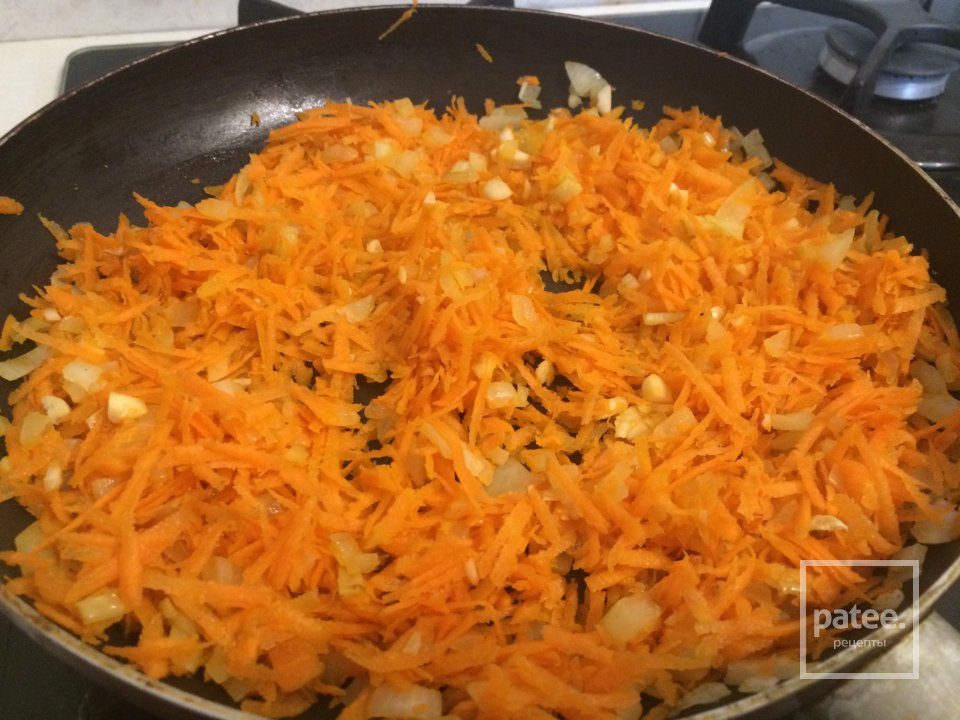 Гречка с луком и морковью - Шаг 2
