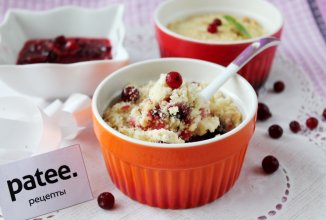 Крамбл с замороженными ягодами