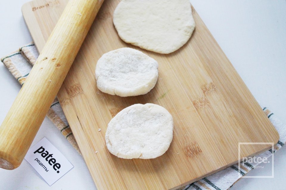 Пирожки дрожжевые с маслятами - Шаг 19