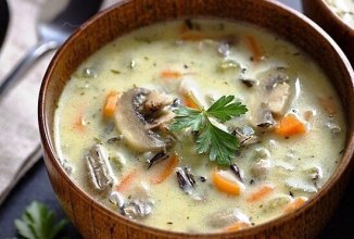 Сливочный суп с рисом и грибами