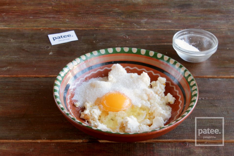 Сырники с манной крупой и яблоком - Шаг 4