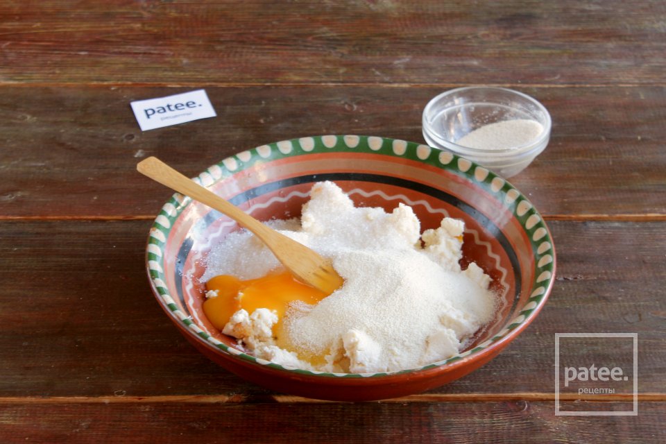 Сырники с манной крупой и яблоком - Шаг 5