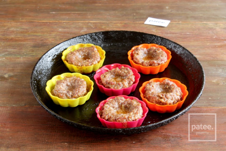 Новогодняя закуска: мясные корзинки - Шаг 10