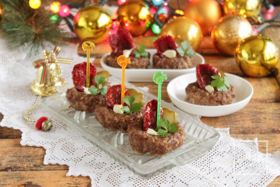 Новогодняя закуска: мясные корзинки - Шаг 11