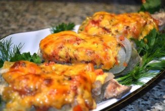 Стейки кеты, запечённые в духовке