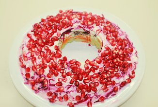 Салат Гранатовый Браслет с курицей - Новогодний салат