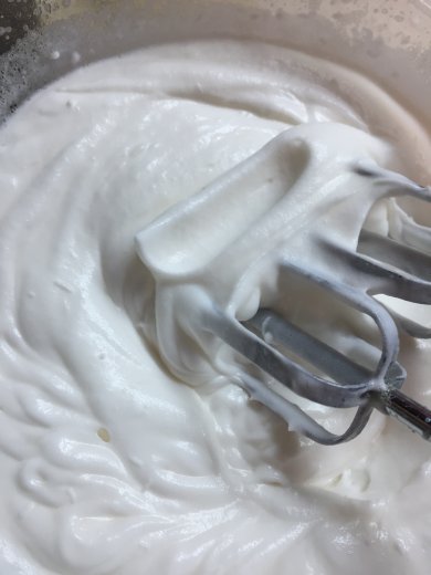 Медовый торт с воздушным кремом - Шаг 4