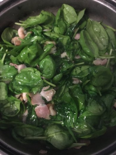 Паста с креветками, беконом, шпинатом и томатами черри - Шаг 4