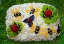 Салат с крабовыми палочками — Пчелки