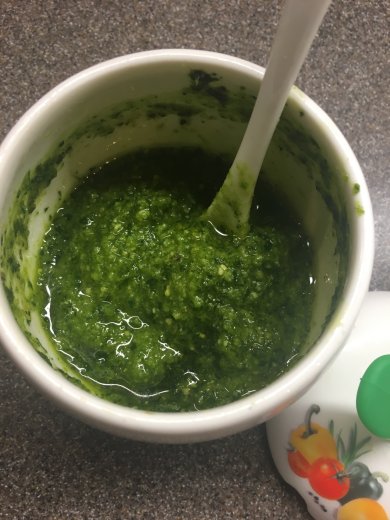 Экзотический постный бутерброд с авокадо и кедровыми орешками. - Шаг 1