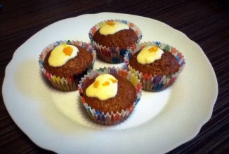 Тыквенные маффины со сметанной глазурью