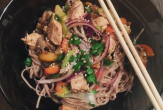 Лапша Китайская с курицей и овощами