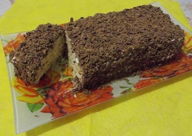 Творожный торт с печеньем без выпекания.
