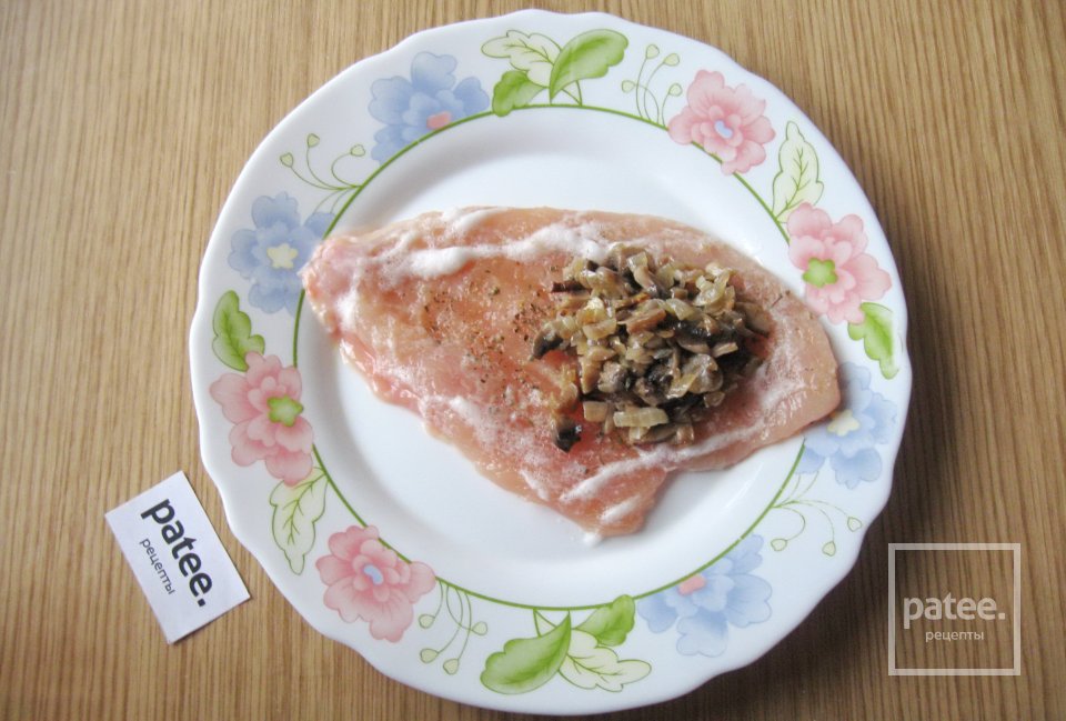 Куриные отбивные с грибами в кляре - Шаг 19