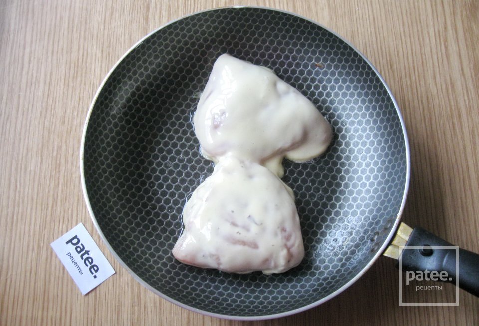 Куриные отбивные с грибами в кляре - Шаг 22