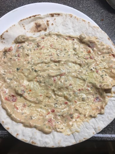 "Красавица" тортилья - гриль с хумусом и печёными овощами на завтрак. - Шаг 4