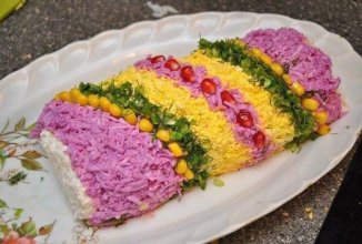 Салат "Новогодняя хлопушка"