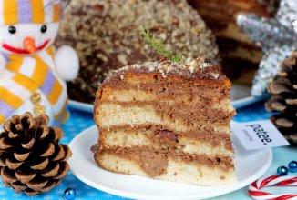 Шоколадно-медовый торт "Шишка" на Новый год