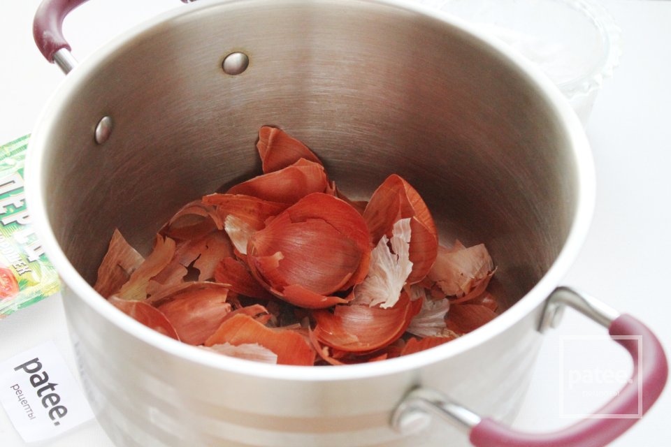 Рулет из свиной брюшины вареный в луковой шелухе - Шаг 2