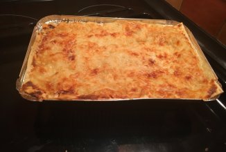 Нежная лазанья с курицей и грибами