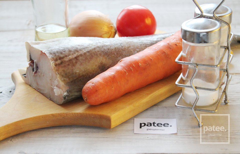 Треска тушеная в овощном соусе - Шаг 1