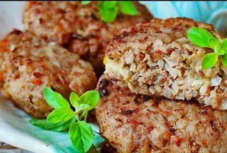 Гречневые котлеты с сыром