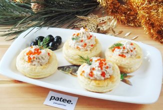 Волованы с горбушей и сливочным сыром