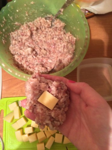 Тефтели с сырной начинкой - Шаг 7