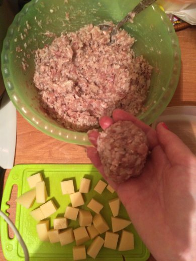 Тефтели с сырной начинкой - Шаг 8