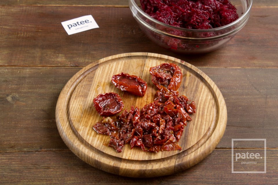 Свекольный салат с майонезом - Шаг 4